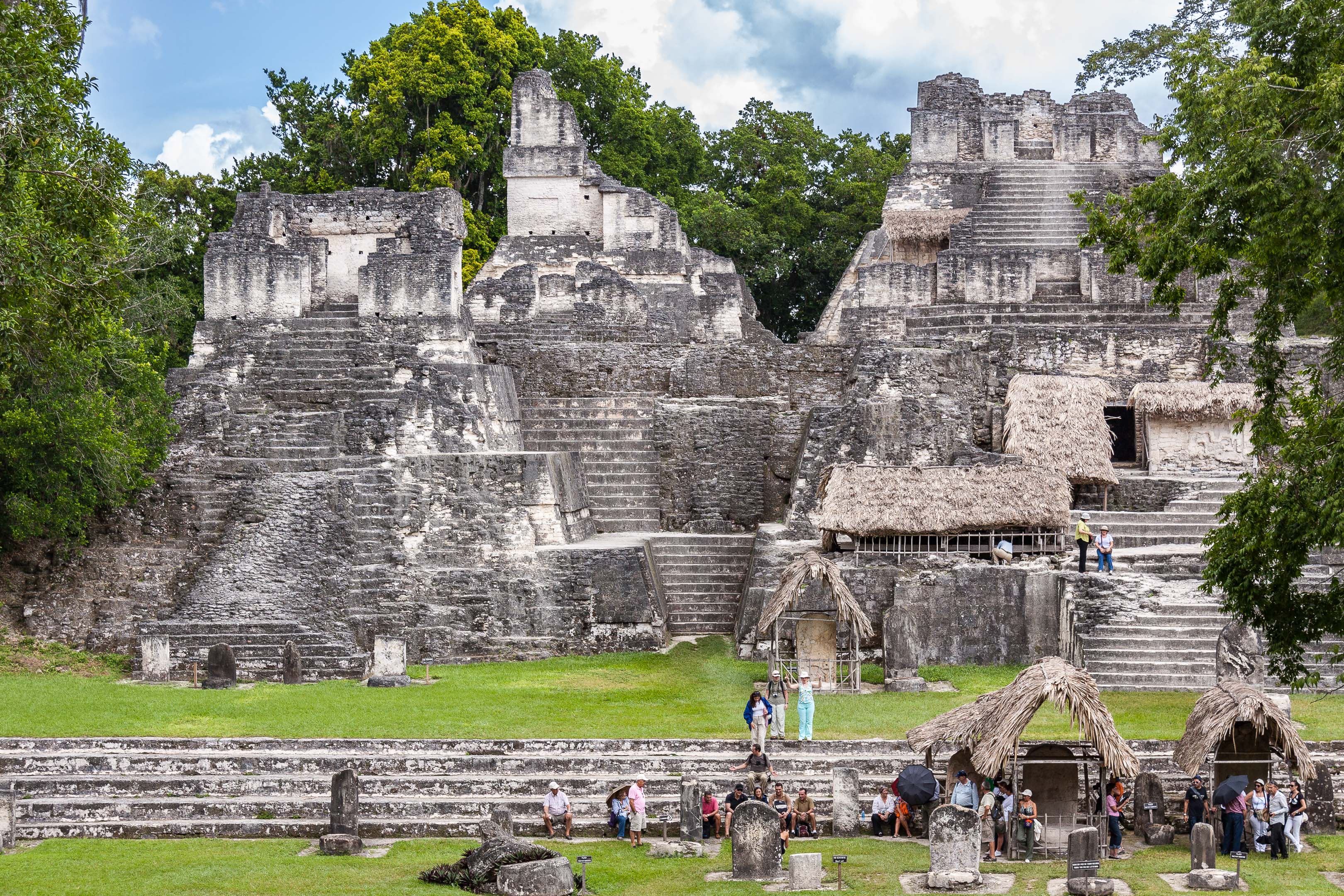 Templos mayas en mitad de la jungla: Tikal (Guatemala)