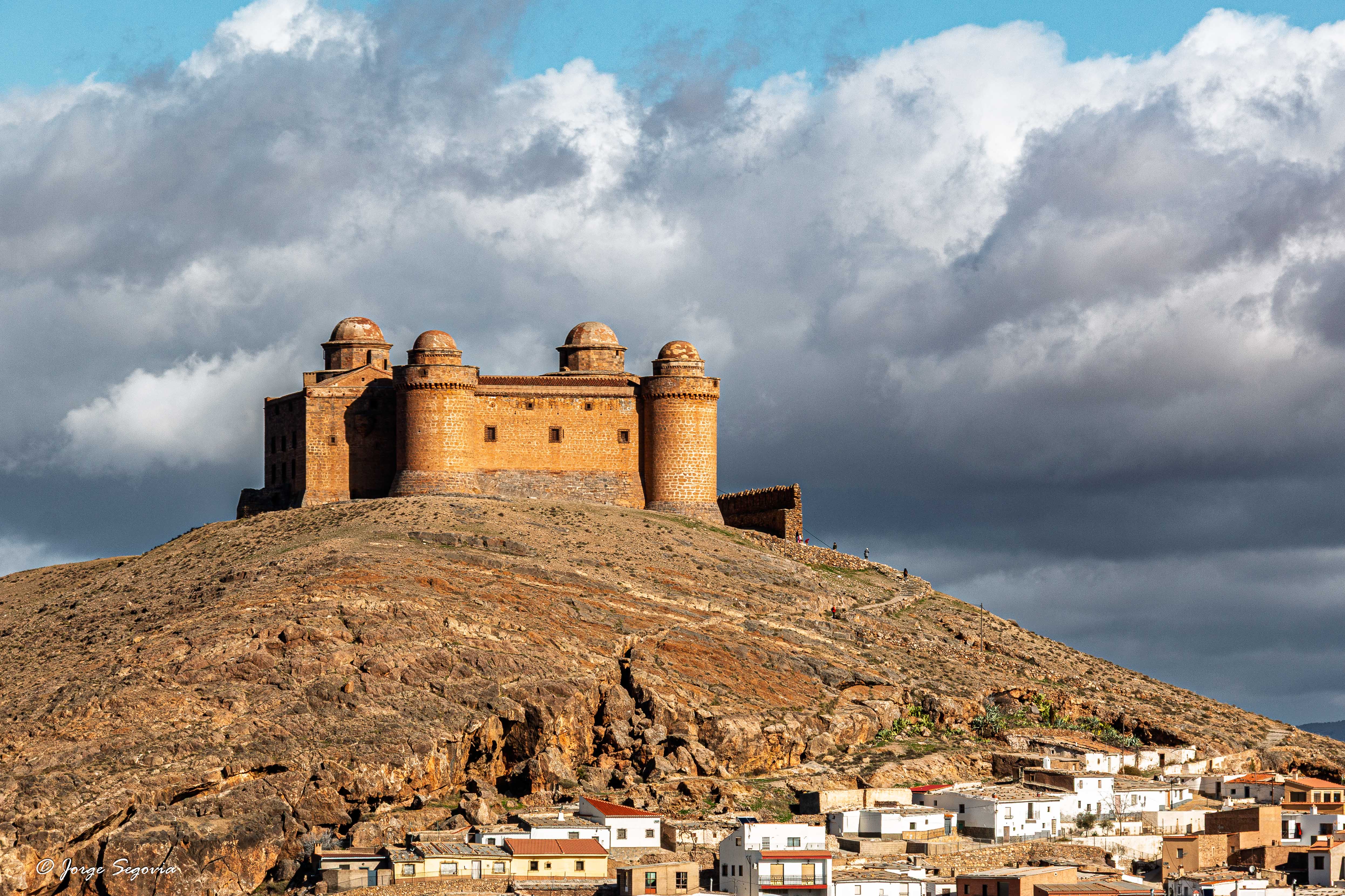 El castillo de Andalucía que parece sacado de Dune